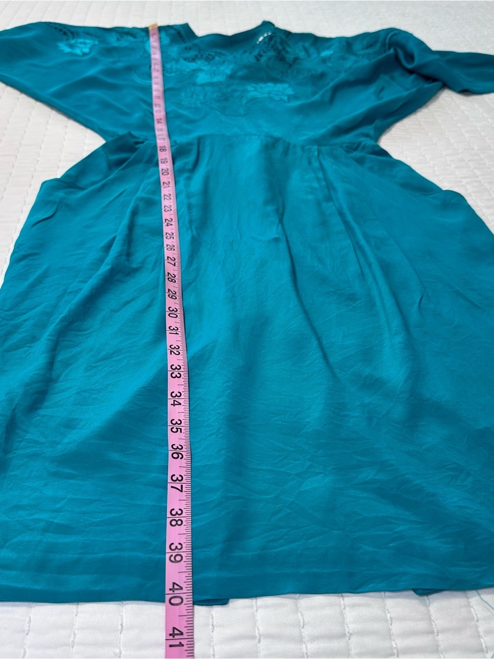 Vintage 80s 100% Silk Green Long-Sleeve Embroidered Waist Pleat Cutout BackDress - Picture 4 of 16